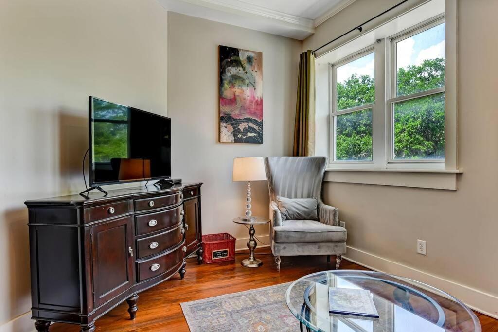 סוואנה Loft Steps From City Hall And River Streets מראה חיצוני תמונה
